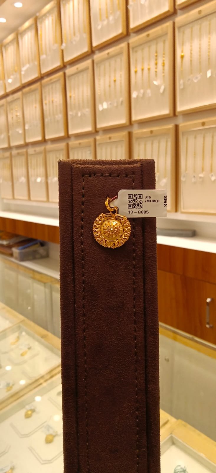 Single Hook Dollar